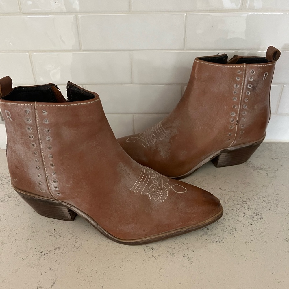 Roan cowboy bootie size 7 - Picture 2 of 6